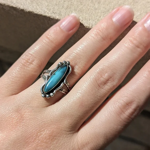 Vintage sterling silver 925 blue oval turquoise Native American tribal ring - Picture 2 of 5